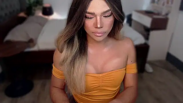 liaa lurrecams online show from April 24, 4:14 am