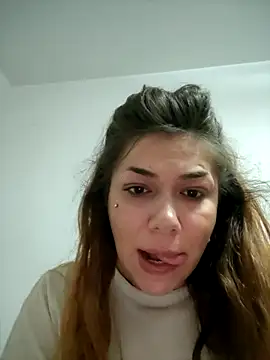 Snapshot of Ella_sweety chatting on October 19, 8:22 pm Ella sweety online show from October 19, 8:22 pm