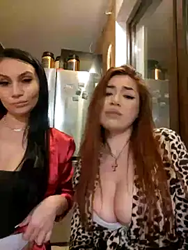Snapshot of Ella_sweety chatting on March 22, 10:15 pm Ella sweety online show from March 22, 10:15 pm