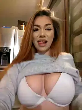 Snapshot of Ella_sweety chatting on January 20, 10:26 pm Ella sweety online show from January 20, 10:26 pm