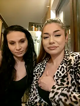 Snapshot of Ella_sweety chatting on March 5, 12:05 am Ella sweety online show from March 5, 12:05 am