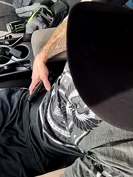 J-Dubb online show from November 17, 8:35 pm