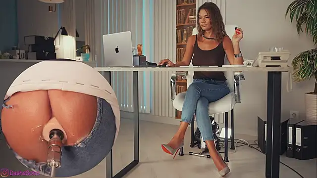 art porno online show from June 1, 1:17 am