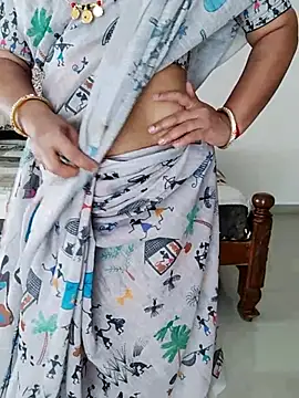 Snapshot of Indian_desi_wife chatting on June 11, 2:22 am Indian desi wife online show from June 11, 2:22 am