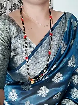 Snapshot of Indian_desi_wife chatting on July 2, 4:13 pm Indian desi wife online show from July 2, 4:13 pm