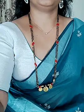 Snapshot of Indian_desi_wife chatting on June 15, 2:34 am Indian desi wife online show from June 15, 2:34 am