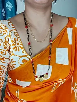 Snapshot of Indian_desi_wife chatting on October 3, 2:15 am Indian desi wife online show from October 3, 2:15 am