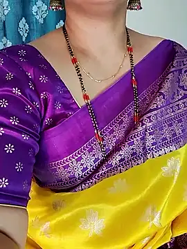 Snapshot of Indian_desi_wife chatting on September 9, 2:21 am Indian desi wife online show from September 9, 2:21 am
