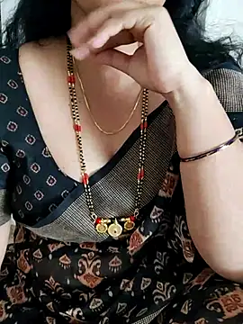 Snapshot of Indian_desi_wife chatting on January 25, 8:10 pm Indian desi wife online show from January 25, 8:10 pm