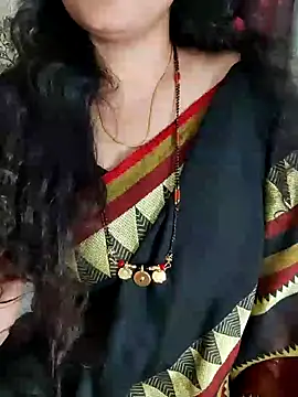 Snapshot of Indian_desi_wife chatting on January 7, 3:44 pm Indian desi wife online show from January 7, 3:44 pm