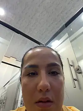 Alexxandra 12 online show from May 14, 5:10 pm
