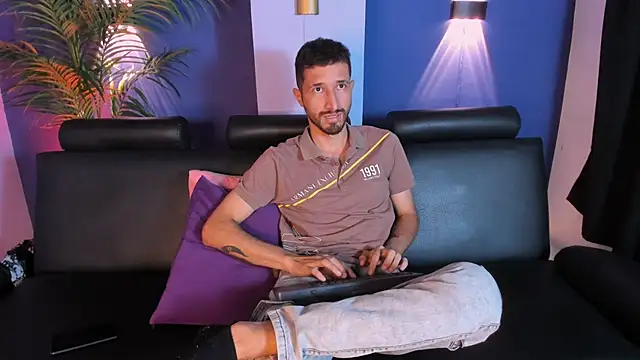 sam bisex online show from March 23, 6:30 pm