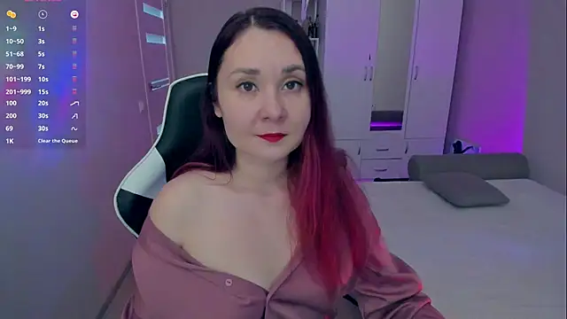 Snapshot of Devil_Mixi chatting on February 4, 7:42 pm Devil Mixi online show from February 4, 7:42 pm