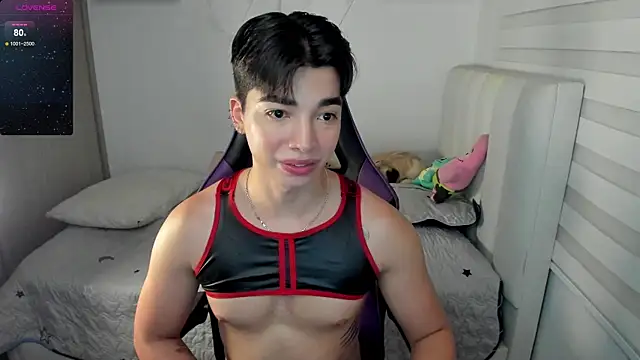 santy7v7 online show from November 4, 1:15 pm