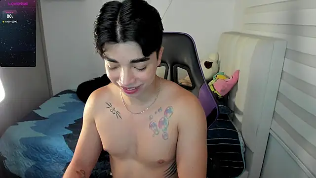 santy7v7 online show from November 2, 1:16 pm