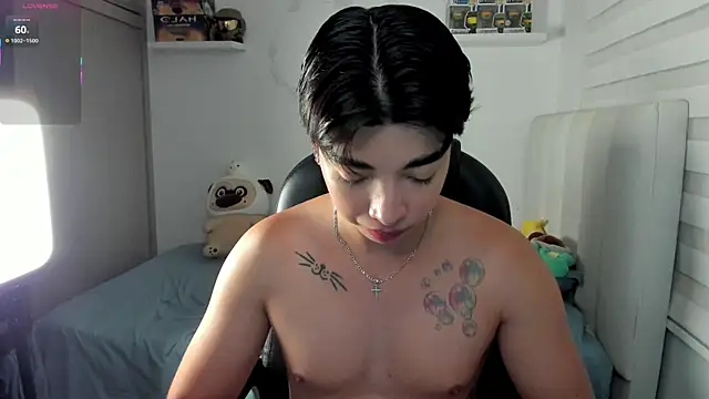 Snapshot of santy7v7 chatting on January 15, 1:25 pm santy7v7 online show from January 15, 1:25 pm