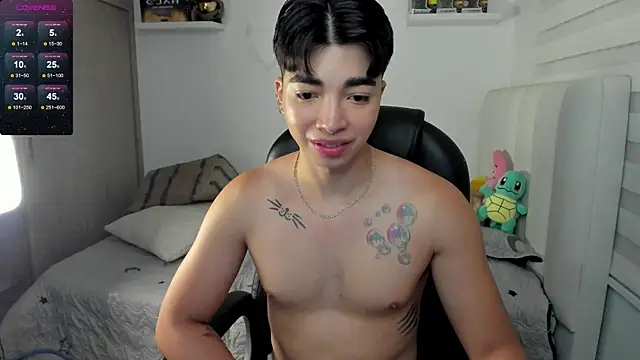 santy7v7 online show from November 14, 1:37 pm