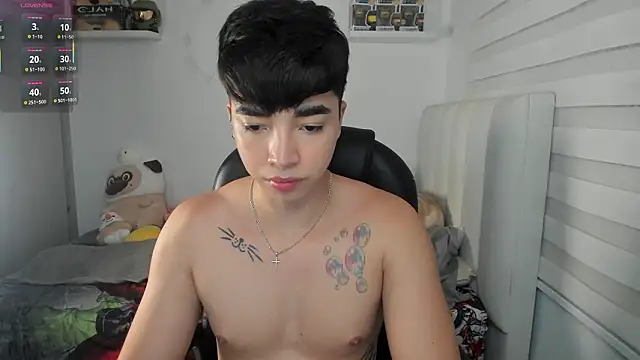 santy7v7 online show from March 6, 1:17 pm