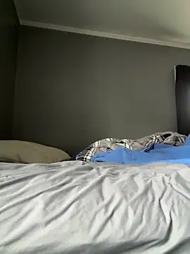 DAJ4002 online show from April 5, 5:30 pm