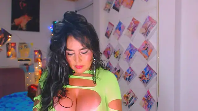 sweet vanessa 22 online show from May 25, 9:35 pm