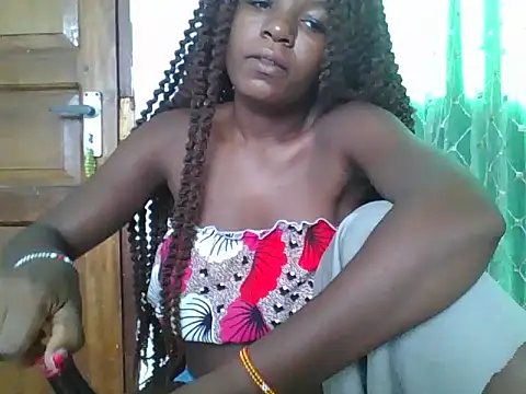 sweetchic  online show from March 9, 6:39 am