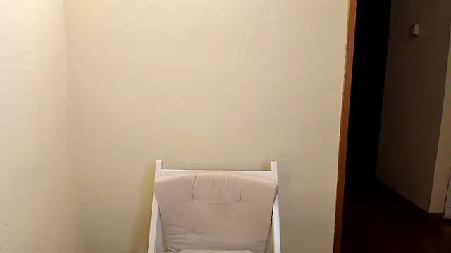 Snapshot of Annloveyou chatting on February 25, 11:15 pm Annloveyou online show from February 25, 11:15 pm