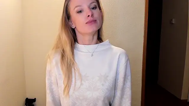 Snapshot of Annloveyou chatting on October 26, 10:43 pm Annloveyou online show from October 26, 10:43 pm