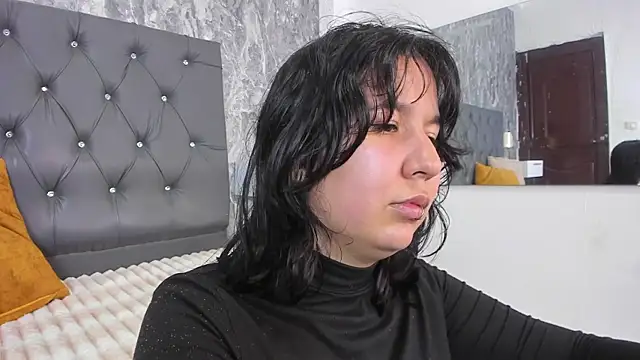 Snapshot of Lia_sarahi chatting on February 25, 11:43 am Lia sarahi online show from February 25, 11:43 am