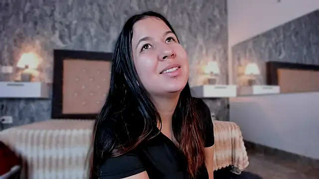 Snapshot of Lia_sarahi chatting on October 18, 11:34 am Lia sarahi online show from October 18, 11:34 am