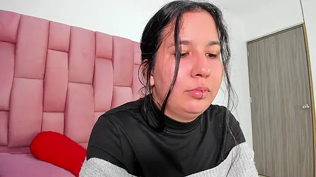 Snapshot of Lia_sarahi chatting on February 1, 12:31 am Lia sarahi online show from February 1, 12:31 am