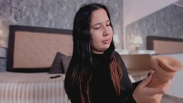 Lia sarahi online show from November 9, 12:09 pm