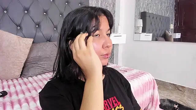 Snapshot of Lia_sarahi chatting on February 22, 12:29 pm Lia sarahi online show from February 22, 12:29 pm