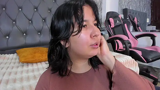 Snapshot of Lia_sarahi chatting on February 28, 12:27 pm Lia sarahi online show from February 28, 12:27 pm