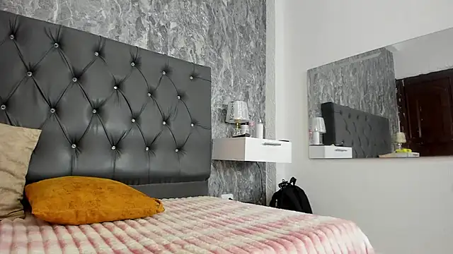 Snapshot of Lia_sarahi chatting on February 13, 2:50 pm Lia sarahi online show from February 13, 2:50 pm