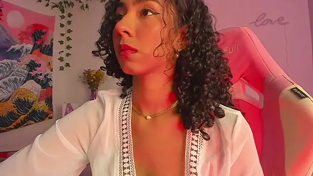 Snapshot of khaliope chatting on December 12, 3:21 am khaliope online show from December 12, 3:21 am