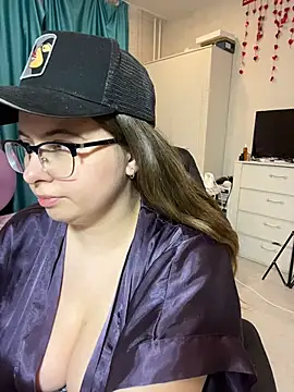 DienkaGreen online show from May 10, 8:54 pm