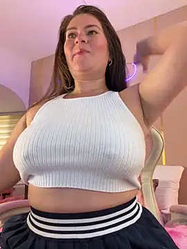 Snapshot of lena_paulxo chatting on May 24, 3:23 pm lena paulxo online show from May 24, 3:23 pm