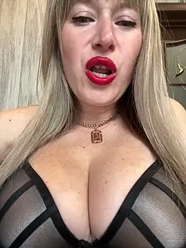 Kittenforyou online show from April 10, 11:39 am