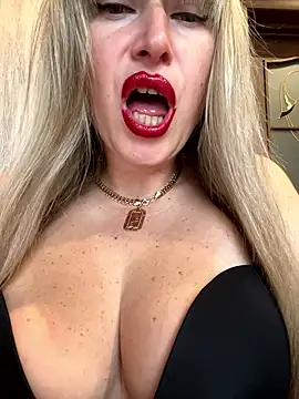 Snapshot of Kittenforyou chatting on January 17, 1:15 pm Kittenforyou online show from January 17, 1:15 pm