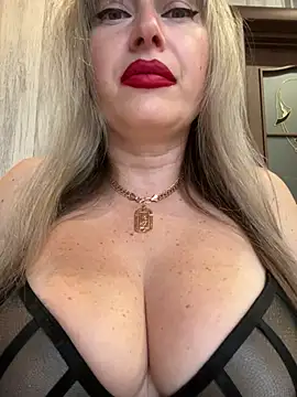 Snapshot of Kittenforyou chatting on January 13, 12:53 pm Kittenforyou online show from January 13, 12:53 pm