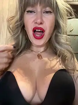 Snapshot of Kittenforyou chatting on January 7, 1:27 pm Kittenforyou online show from January 7, 1:27 pm