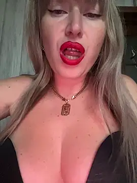 Snapshot of Kittenforyou chatting on January 15, 1:58 pm Kittenforyou online show from January 15, 1:58 pm