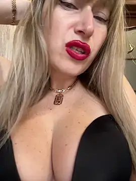 Kittenforyou online show from March 27, 1:34 pm