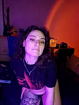 Snapshot of Moxxxie chatting on February 2, 7:13 pm Moxxxie online show from February 2, 7:13 pm