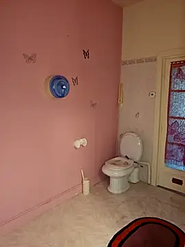 Snapshot of Moxxxie chatting on February 13, 10:37 am Moxxxie online show from February 13, 10:37 am