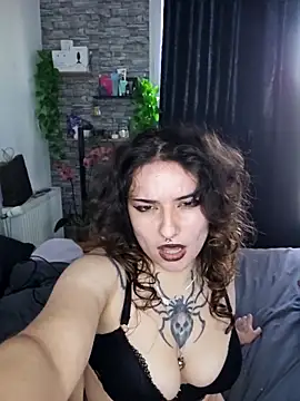 Snapshot of Moxxxie chatting on November 12, 3:16 pm Moxxxie online show from November 12, 3:16 pm