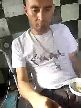 Snapshot of Wero4200 chatting on June 6, 7:19 pm Wero4200 online show from June 6, 7:19 pm