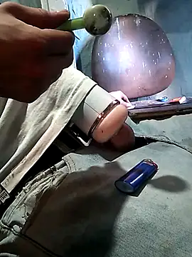 Wero4200 online show from December 15, 9:42 pm