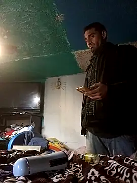 Wero4200 online show from November 29, 4:40 pm