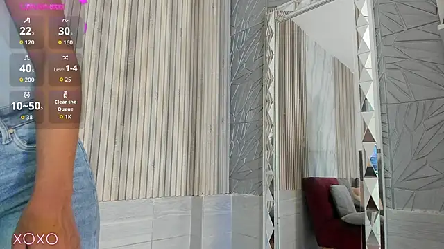 BriannaChelsea online show from February 9, 11:41 am